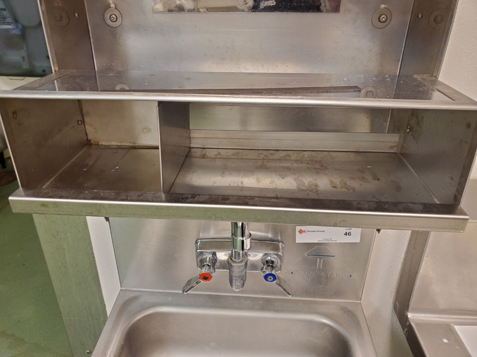 Advance Tabco Stainless steel wash station, model 7-PS-85