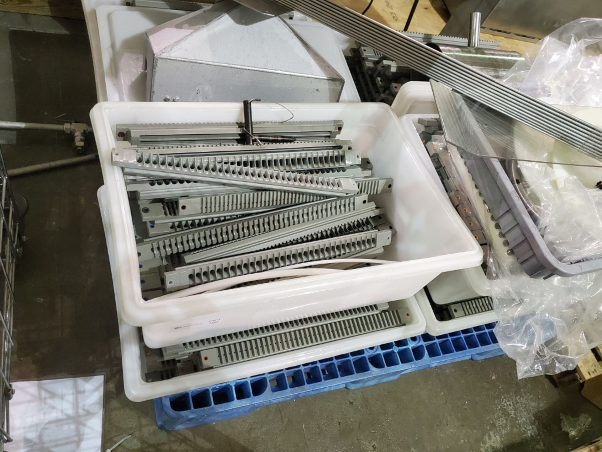 (1) Skid Lot Of Misc Slat Counter Spares - Image 6 of 9