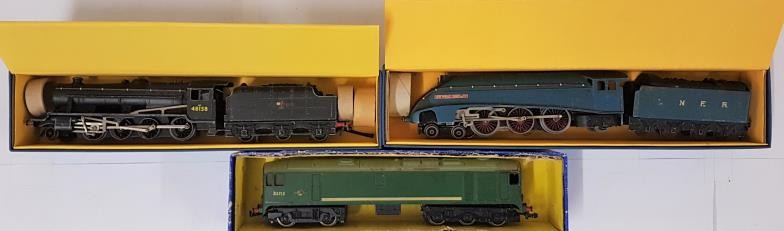 Three Hornby Dublo 00 Gauge Model Locomotives - EDL 1 Loco & Tender L.N.E.R. "Sir Nigel Gresley; - Image 2 of 2