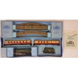 Hornby Duplo Electric Train Set - EDP 12 Passenger Train "Duchess Of Montrose" B.R. (L.M.R.) 30012 -