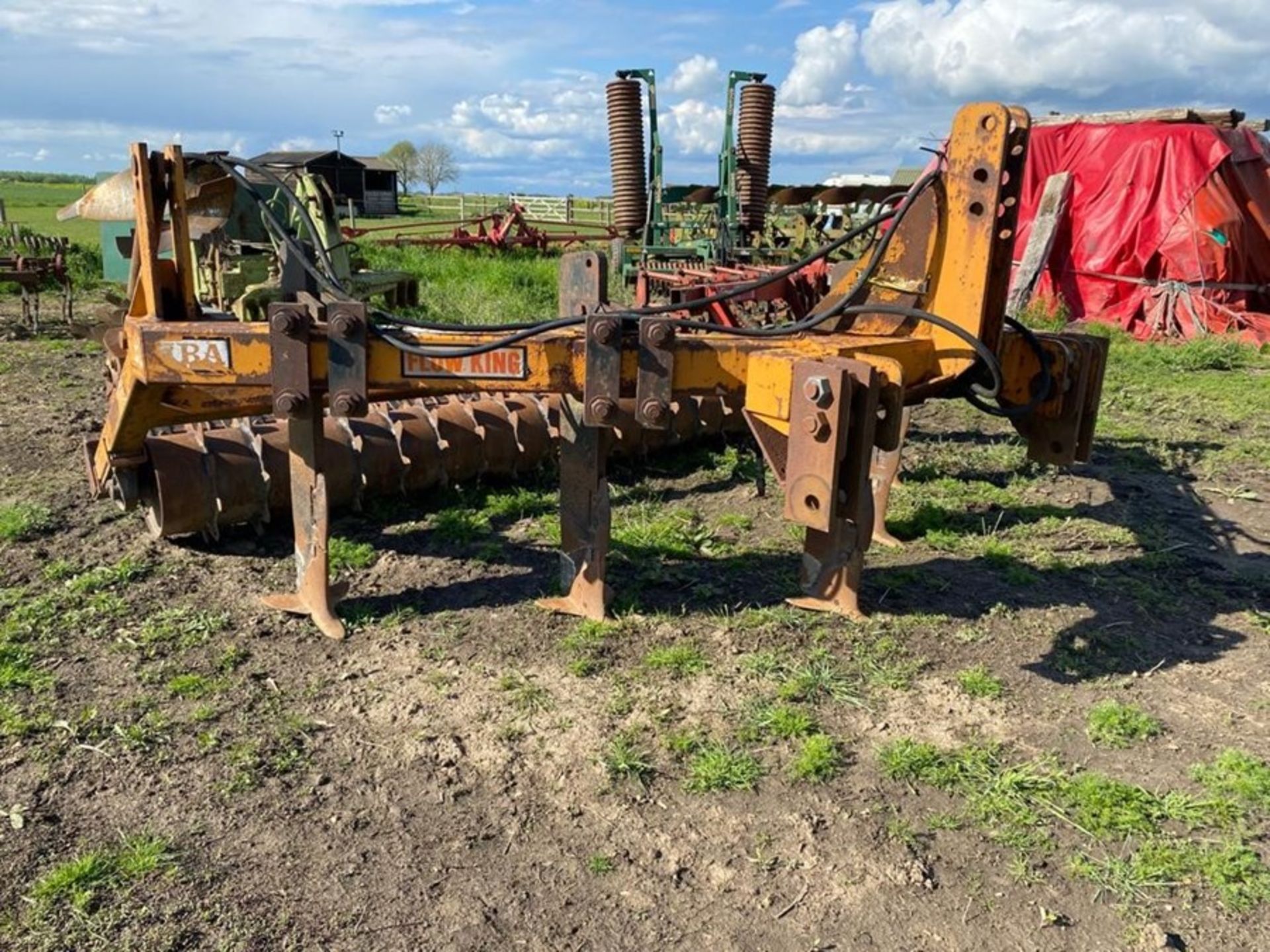 Simba Flowking 5 leg subsoiler with hydraulic packer