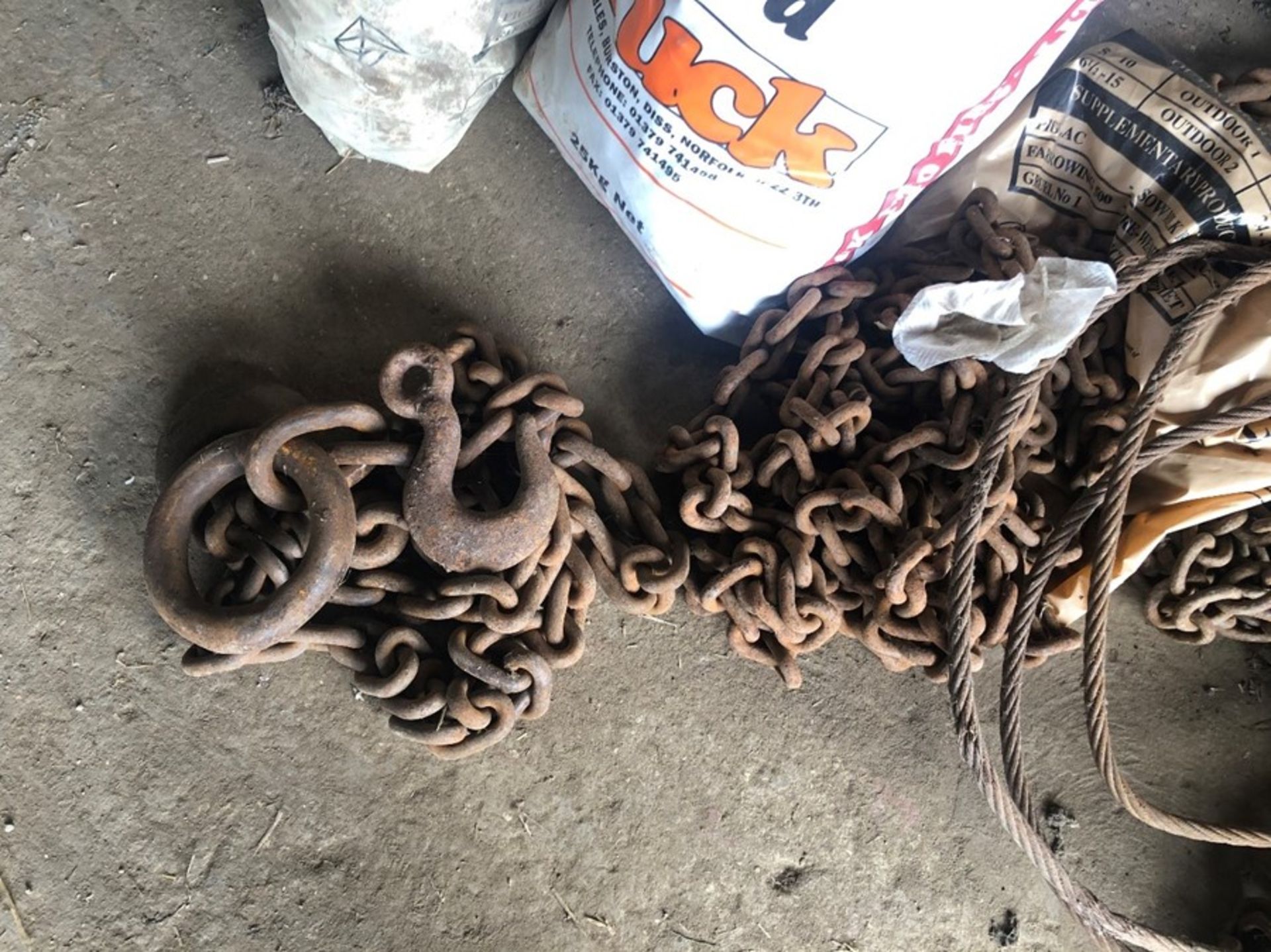 Pair of tow chains - Image 2 of 2