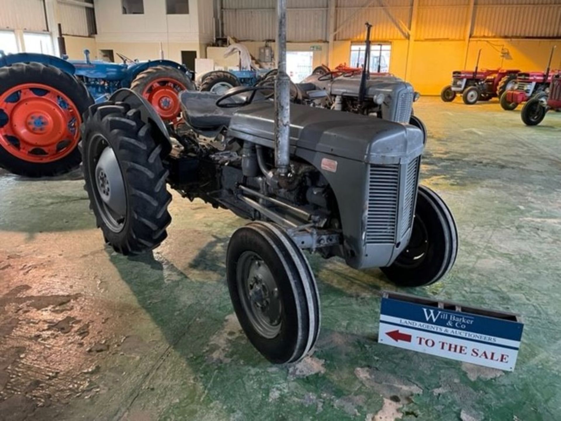 Massey-Harris-Ferguson TEF diesel with T bar pick-up hitch, SN TEF473527, 11.2-28 rear tyres, 6.00- - Image 4 of 5