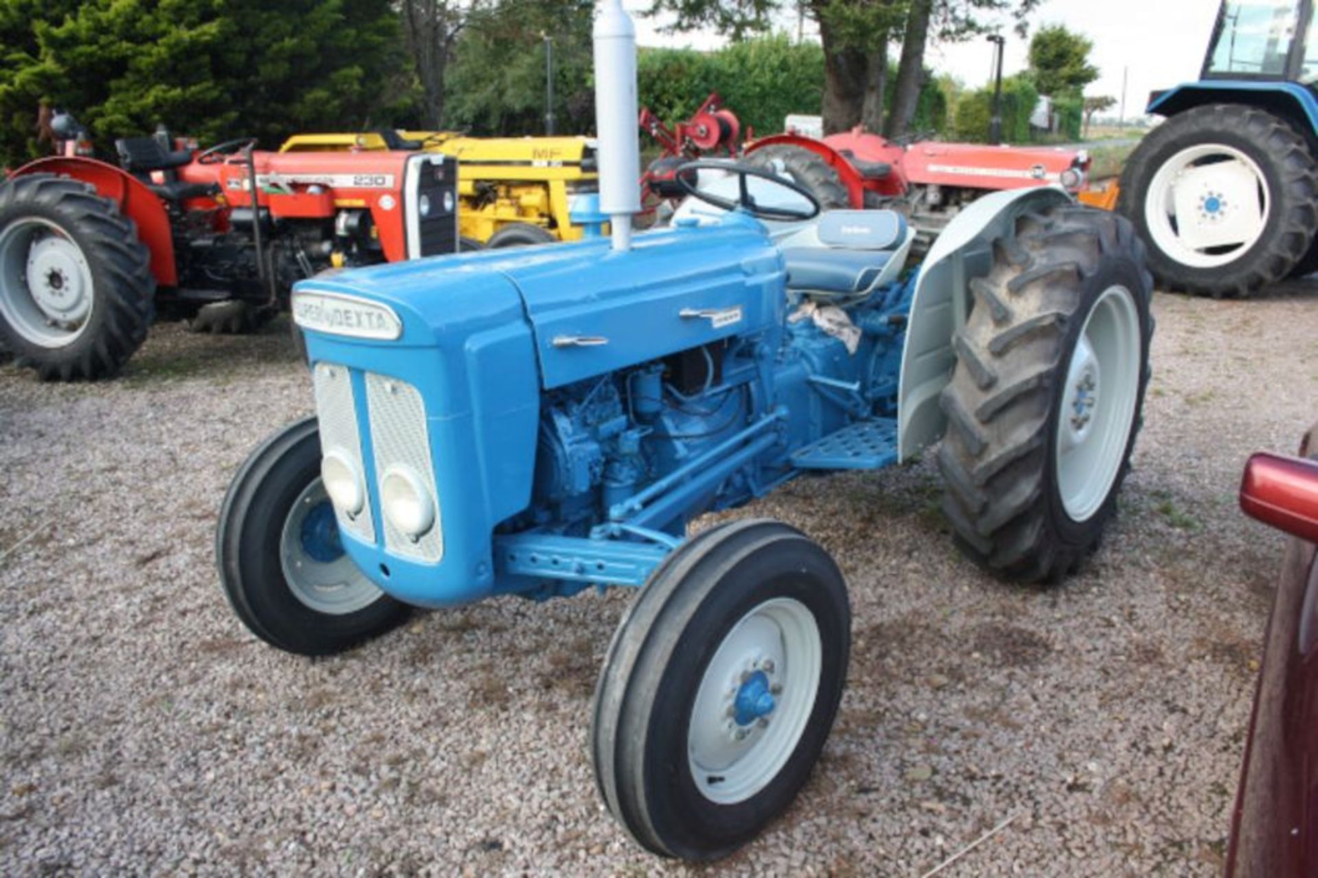 Fordson Super Dexta, Blue & Grey, new clock, with pick-up hitch,12.4-28 rear tyres, 6.00-16 front