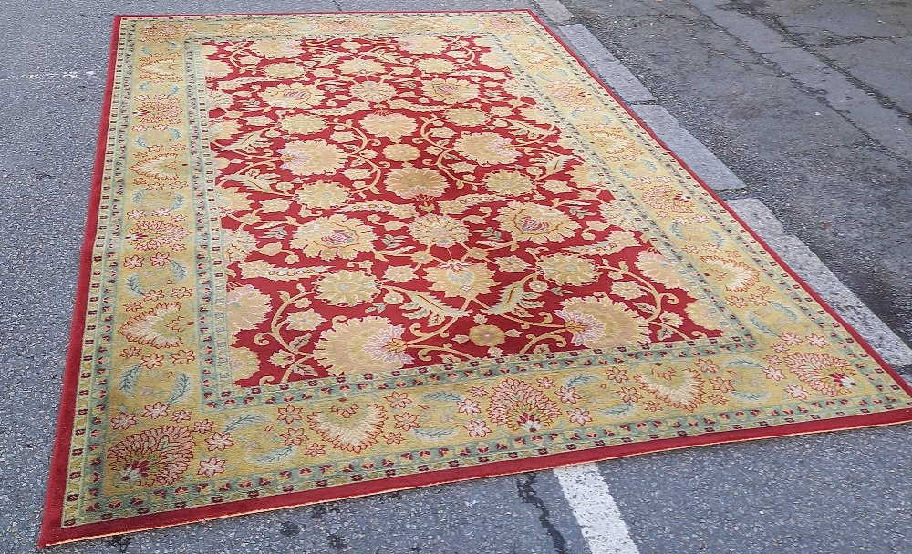 9ft 9'' X 6ft 6'' PATTERNED CARPET - Image 2 of 2