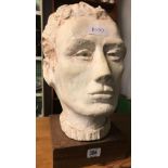 FIGURE HEAD BUST OF MAN