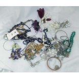 BAG OF COSTUME JEWELLERY