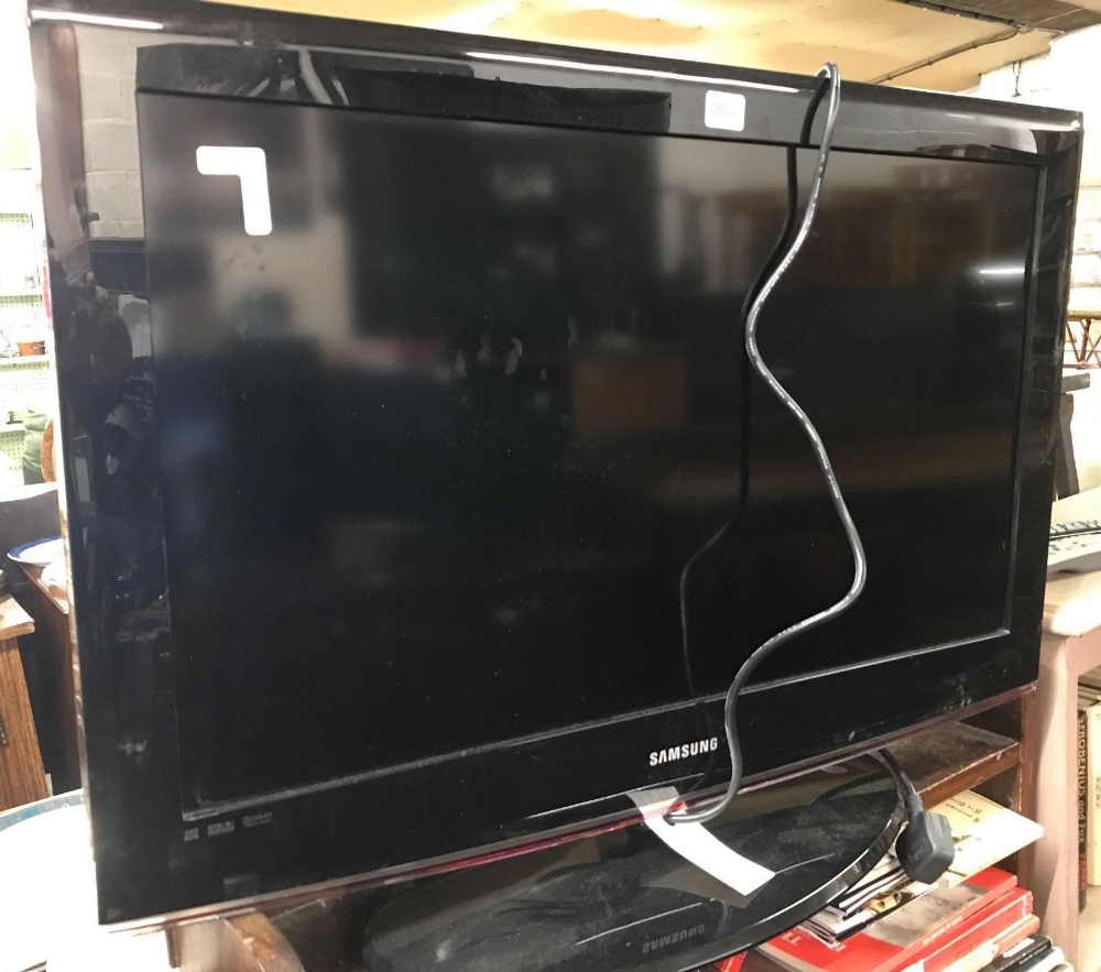 SAMSUNG 31'' FST WITH REMOTE