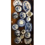 QTY OF BLUE & WHITE WILLOW PATTERN CHINAWARE WITH DELFT CHINAWARE & OTHER BLUE & WHITE PATTERN