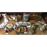 SHELF OF METALWARE INCL; BRASS TRAYS, TEAPOTS, HAND MIRROR ETC