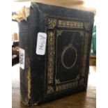 SMALL VICTORIAN PHOTO ALBUM & PHOTO'S