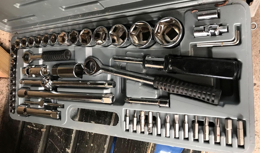 CASED SOCKET SET COMPLETE