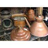 SHELF OF COPPERWARE INCL; 2 KETTLES, BED WARMER, HAMMERED PLANT HOLDER & OLD RAILWAY LAMP