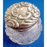 AN EDWARDIAN SILVER EMBOSSED TOP JAR, B'HAM 1902 BY A & L LTD