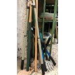 QTY OF GARDENING TOOLS INCL, HOE ETC