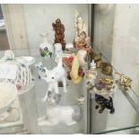 SHELF OF DECORATIVE CHINAWARE INCL; CHINA DISH IN SHAPE OF A TROWEL, LLADRO CAT DAMAGED & OTHERS