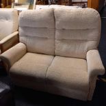 CREAM 2 SEATER SETTEE