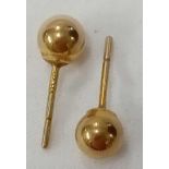 PAIR OF GOLD EAR STUDS