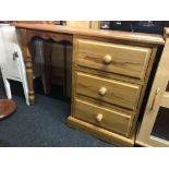 PINE SINGLE PEDESTAL DESK WITH 3 DRAWERS