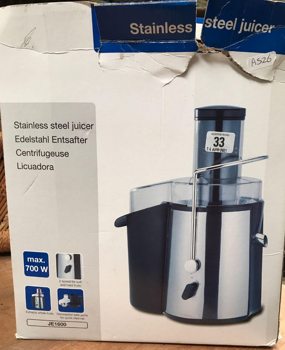BOXED STAINLESS STEEL JUICER