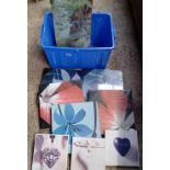 CARTON OF PICTURES & PICTURE FRAMES