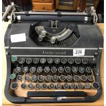 UNDERWOOD VINTAGE TYPEWRITER