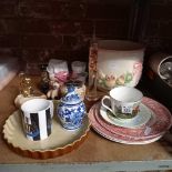 COLLECTION OF MIXED CHINA ITEMS, PLATES, ORNAMENTS ETC
