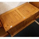 PINE BLANKET BOX