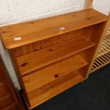 PINE BOOKCASE WITH 3 SHELVES