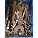 QTY OF SPANNERS,BOX OF DECORATORS TOOLS & ANOTHER BOX OF TOOLS