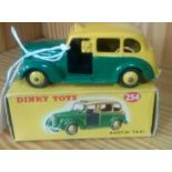 DINKY 254 AUSTIN TAXI BOXED TWO TONE YELLOW UPPER BODY & HUBS GREEN LOWER BODY. TAXI NEAR MIN BOX