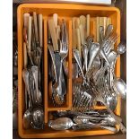 CARTON OF MISC BONE & PLASTIC HANDLED CUTLERY