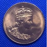 CASED COPPER OR BRONZE MEDALLION COMMEMORATING ELIZABETH II - JUNE 1953 CORONATION