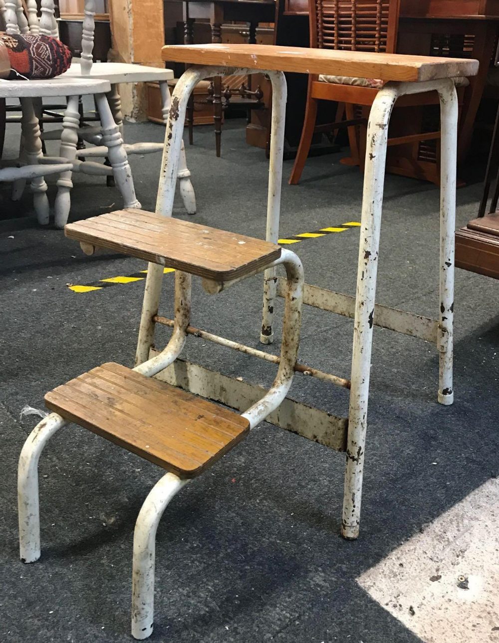 VINTAGE WOOD & METAL FOLDING STEP