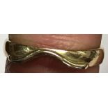 9ct GOLD RING