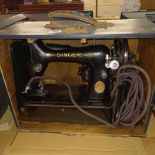 ELECTRIC SINGER SEWING MACHINE WITH CARRY CASE