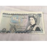 FIVE POUND NOTE PRINTING ERROR CHIEF CASHIER D H F SOMERSET SERIAL NUMBER HW05 040450 HUGE