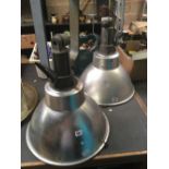 2 LARGE HEAVY DUTY INDUSTRIAL LIGHTS