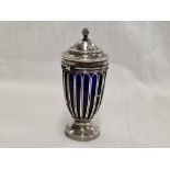 AN URN SHAPED SILVER PEPPER - B'HAM 1925 (BROKEN B.G.L)