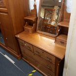 ANTIQUE DRESSING TABLE WITH 2 LONG & 2 SHORT DRAWERS WITH SWING MIRROR - 3ft 9 WIDE