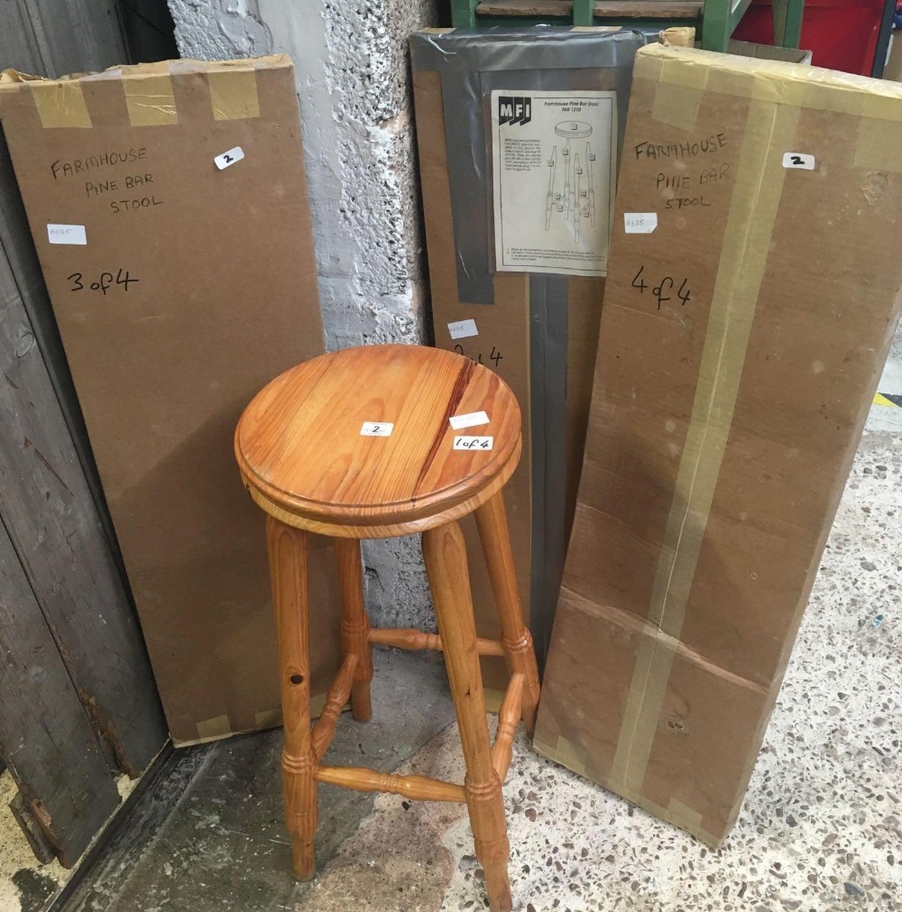 SET OF 4 BRAND NEW FARM HOUSE PINE BAR STOOLS