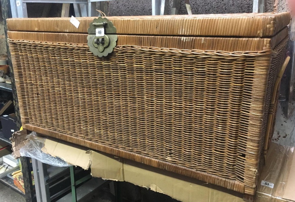 WICKER STORAGE CHEST WITH HANDLES & BRASS LOCK - 36'' X 18''