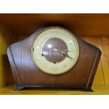 1930'S LIGHT OAK CHIMING MANTLE CLOCK