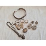 QTY OF MISC SILVER INCL; FILIGREE CHAIN & BRACELET