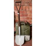 1 WD JERRY CAN & 1 WD SPADE