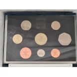 1994 ROYAL MINT PROOF COIN COLLECTION 8 COINS IN PROTECTIVE PLASTIC IN BLUE LEATHERETTE CASE AND C.