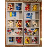 LEGO IN WOODEN BOX TOTAL WEIGHT APPROX. 2kg