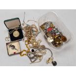 SMALL TUB OF COSTUME JEWELLERY INCL; BROOCHES, TIE PIN & EARRINGS