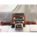 HORNBY OO HIGH SPEED TRAIN PACK IN BOX, 3 EXTRA CARRIAGES, 1 BY LIMA, A BUNDLE OF TRACK, A CLIPPER