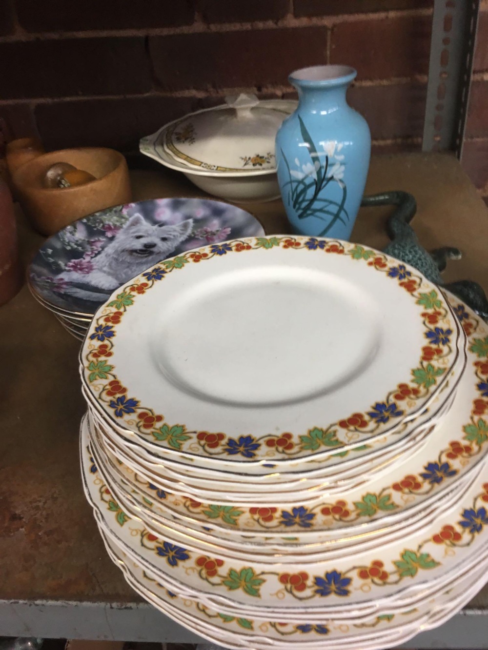 SHELF OF MIXED CHINAWARE INCL; COLLECTOR PLATES BY COALPORT & DANBURY MINT - Image 2 of 9